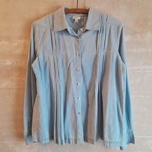 422a. light blue J. Jill cotton pleated button down long sleeve top, S